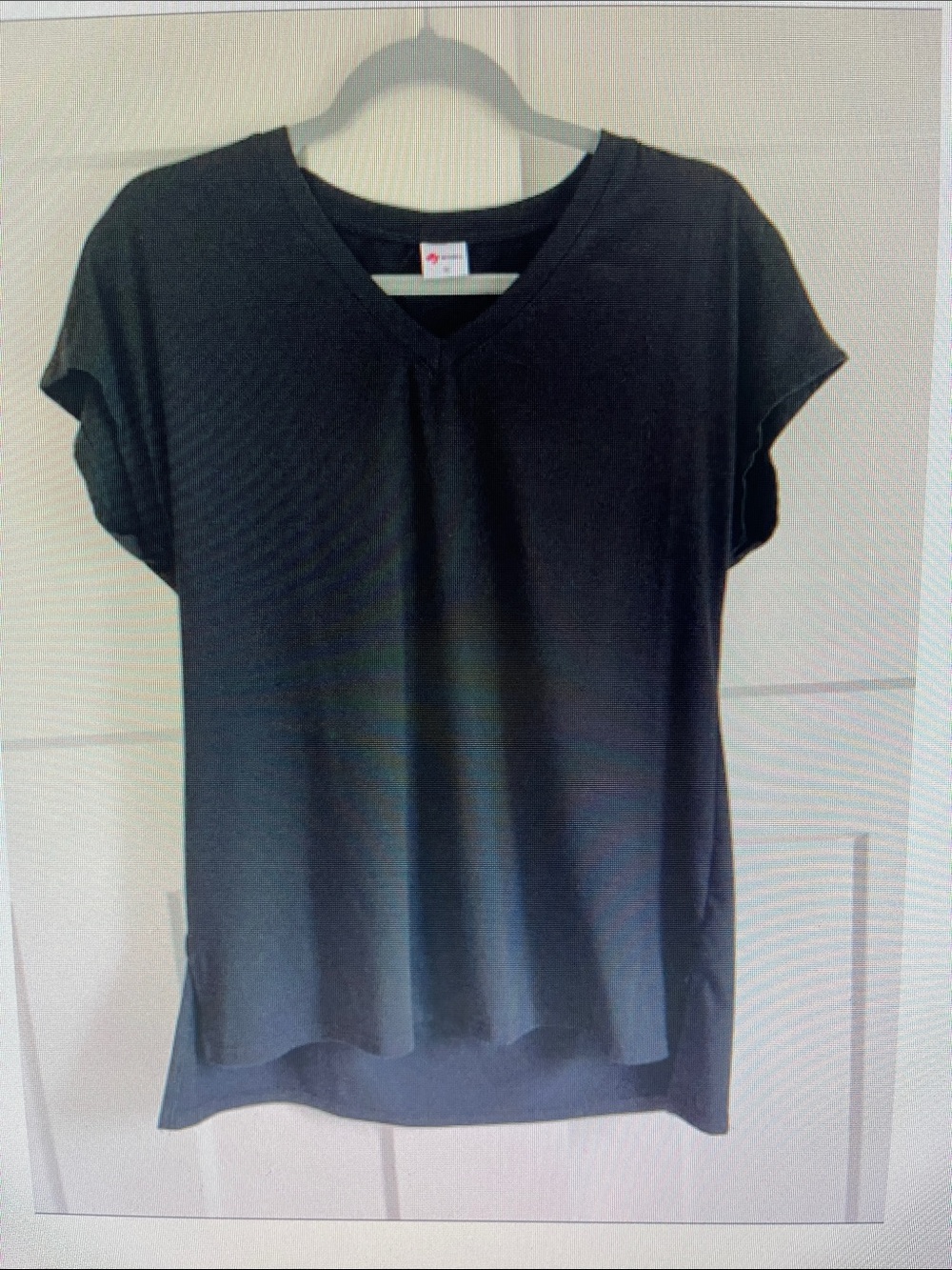 Women's Black V-Neck Short Sleeve Tee